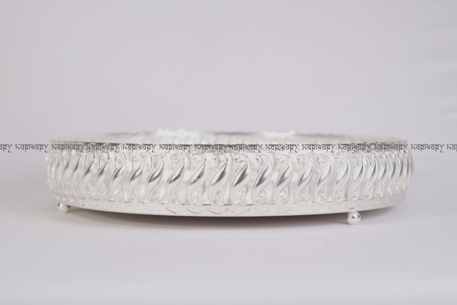 ROUND ACCENT TRAY WITH MIRROR & WAVE DESIGN FOR GIFTING, TROUSSEAU PACKING, DECOR (30cm Diameter)