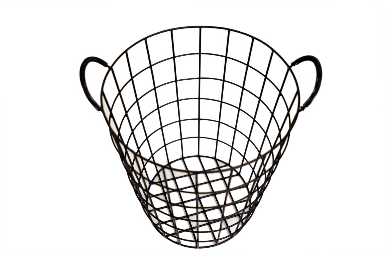 LAUNDRY BASKET CLASSIC