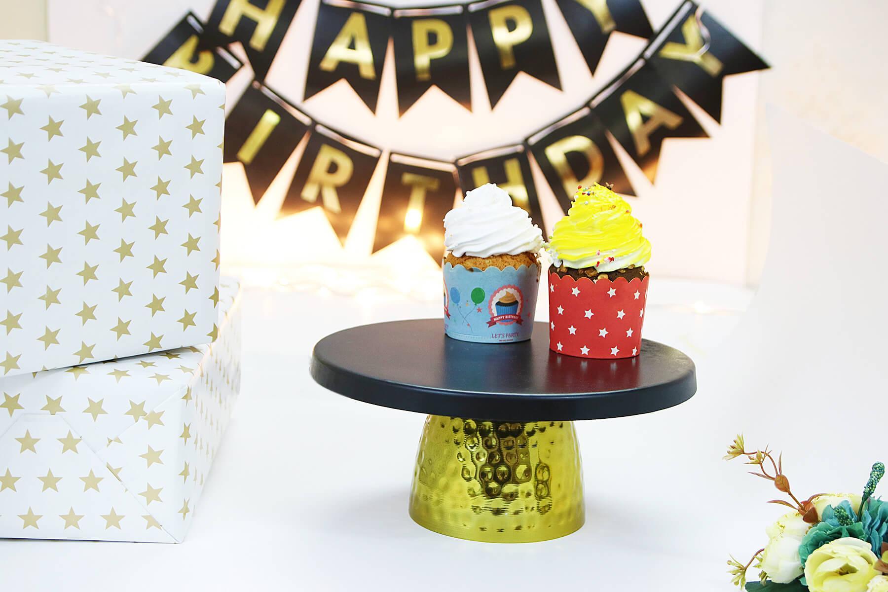 GOLDEN BASE CAKE STAND