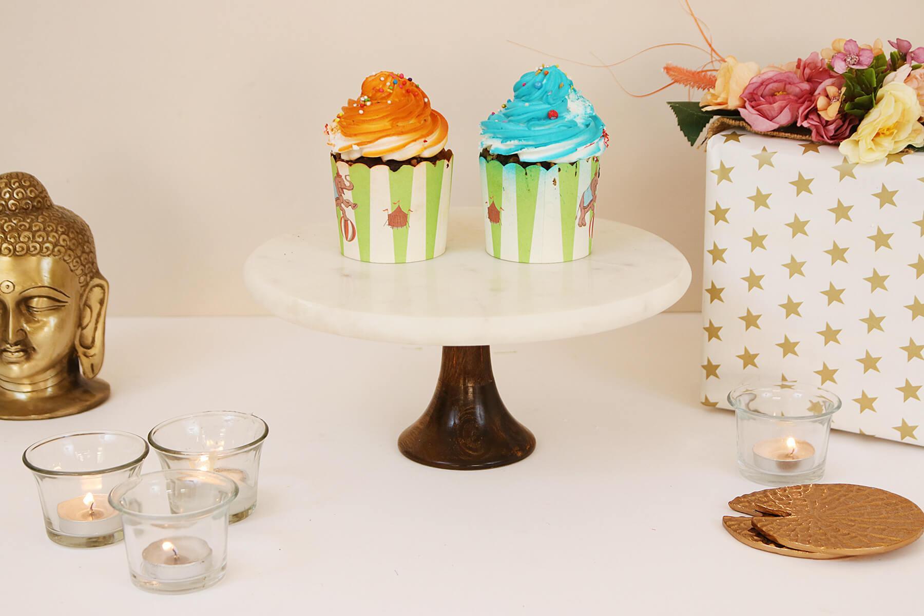 WOODEN BASE MARBLE CAKE STAND