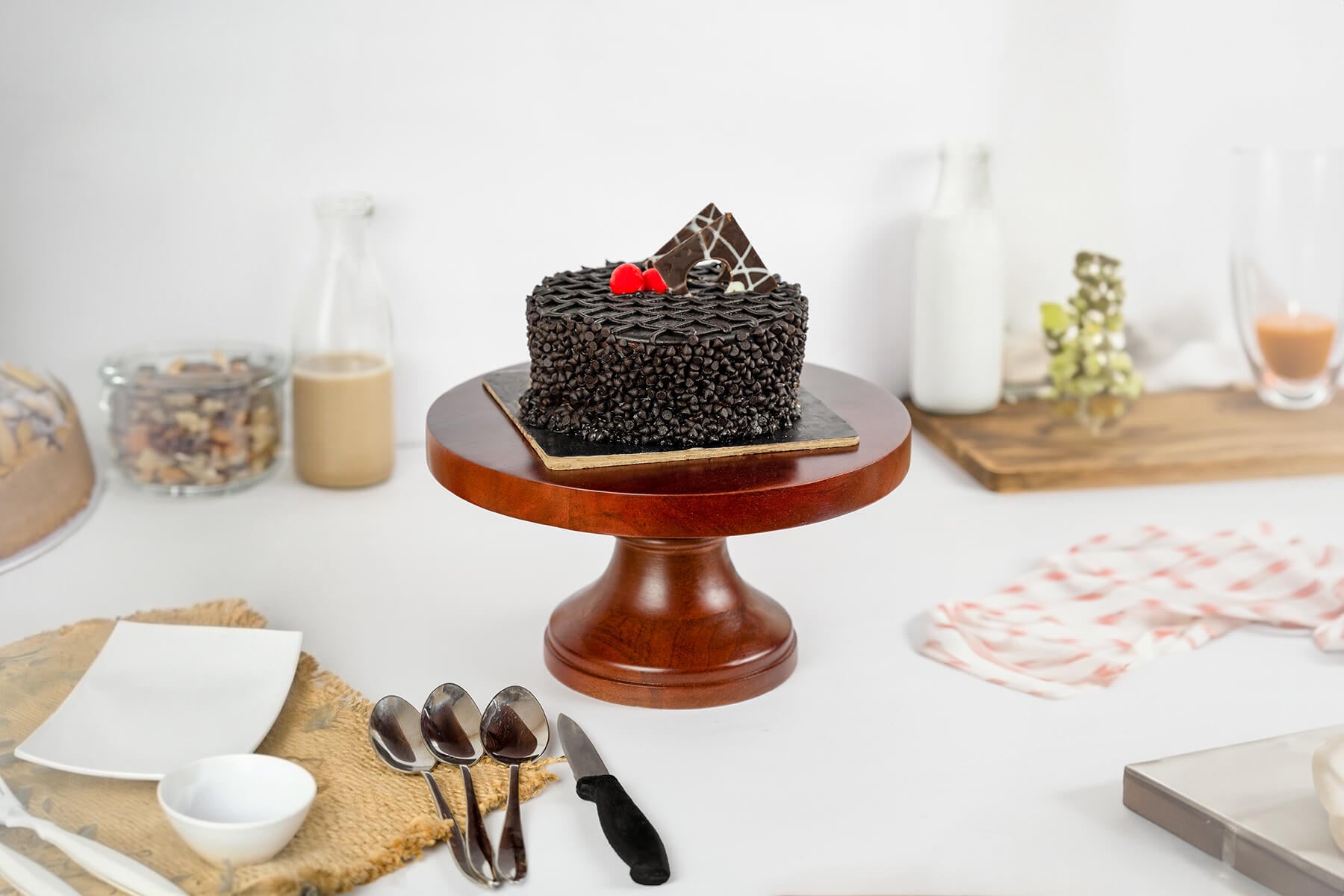 WOODEN CAKE STAND (Thick)