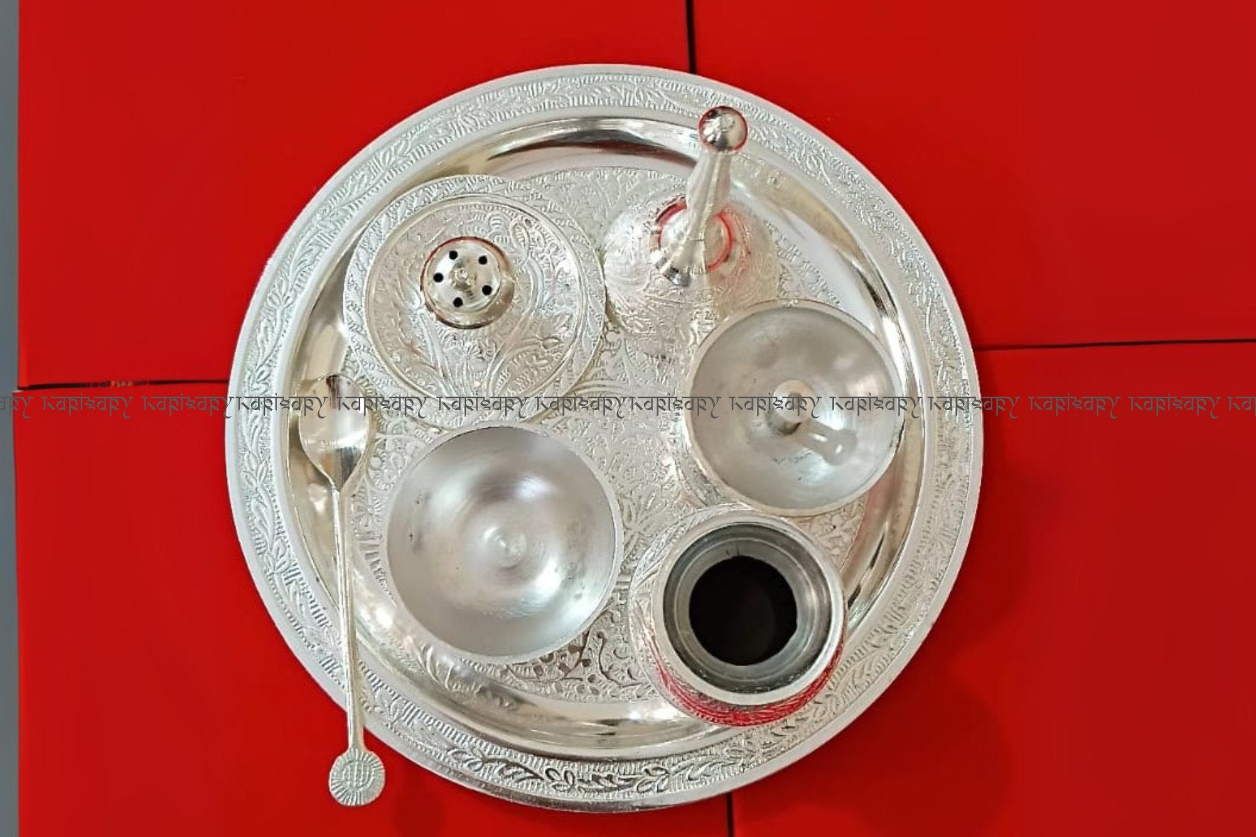 DECORATIVE METAL POOJA THALI SET IN SILVER FINISH, LUXURY POOJA ARTICLES FOR GIFTING, SET OF 7pc, ETCHING DESIGN