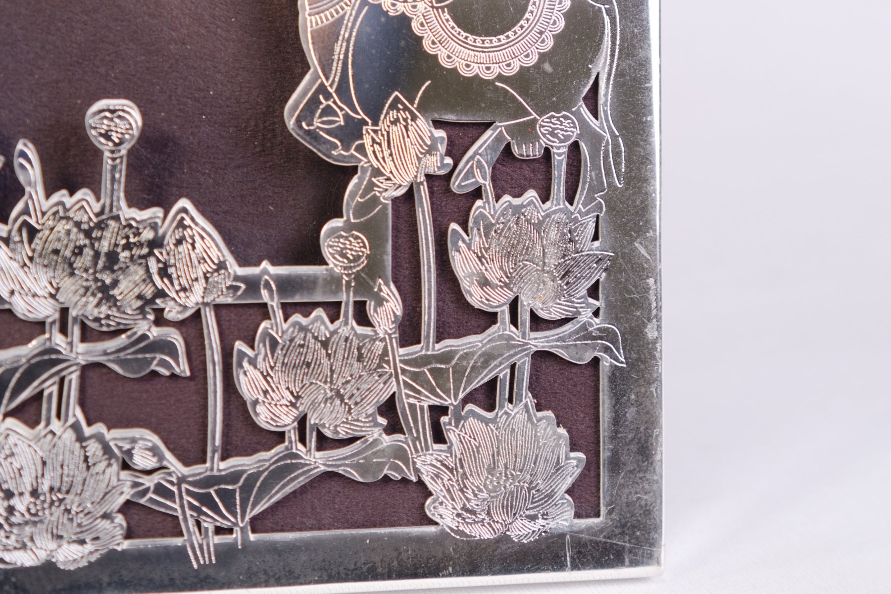 LOTUS & COW DESIGN SILVER PHOTO FRAME FOR GIFTING AND HOME DÉCOR (LARGE)