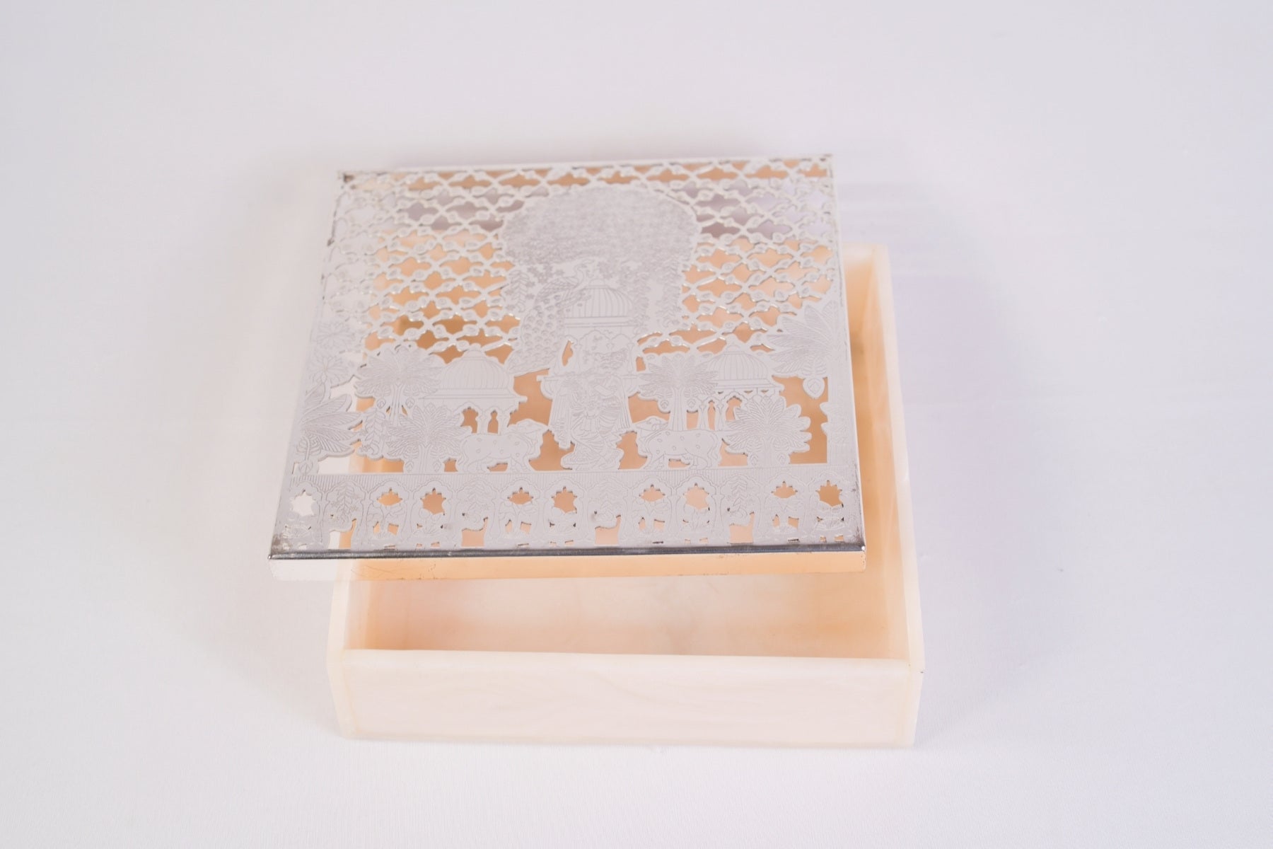 LUXURY GIFTING BOX (KRISHNA & COWS DESIGN) FOR SWEETS, CHOCOLATES & JEWELRY