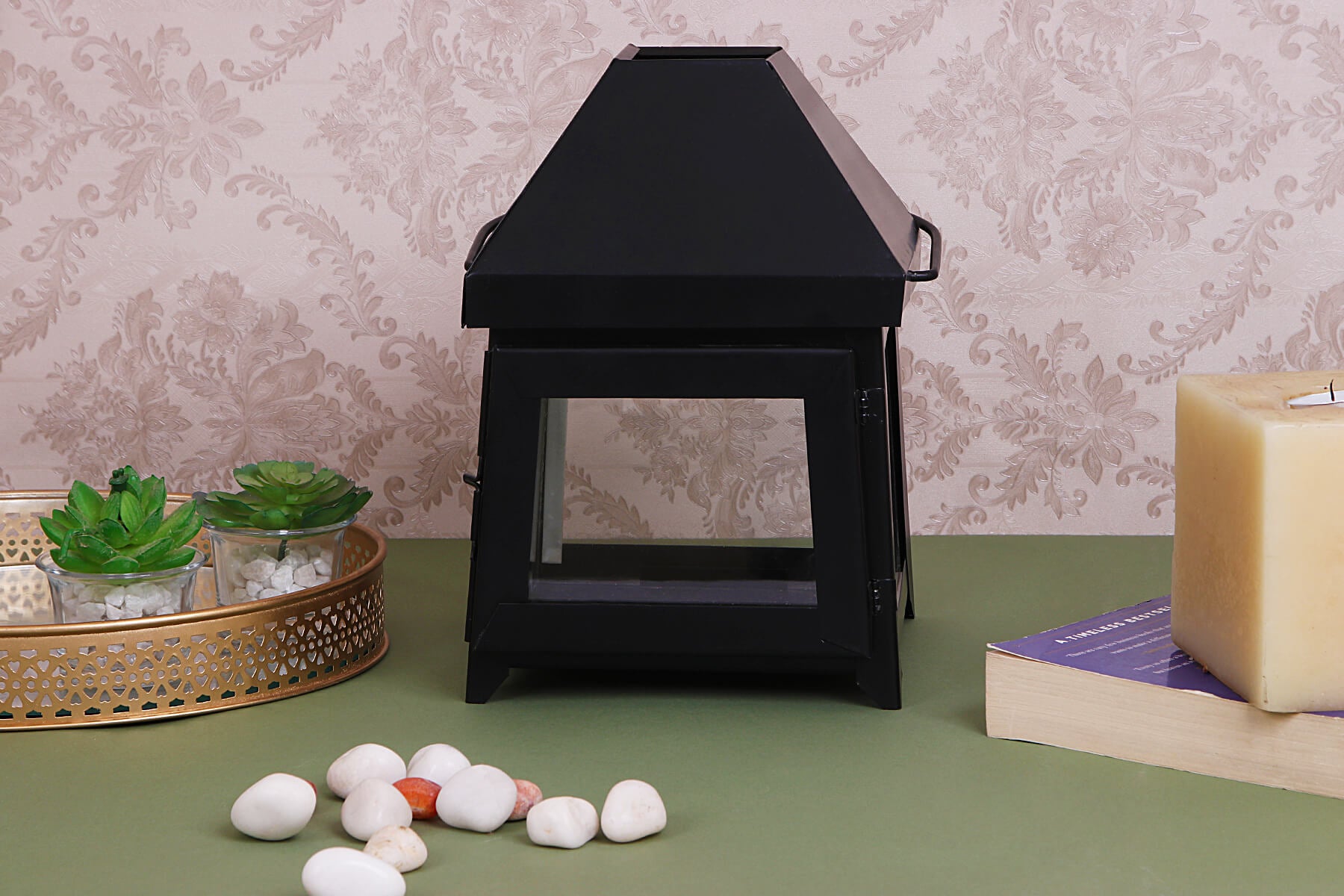 METAL LANTERN/ CANDLE HOLDER