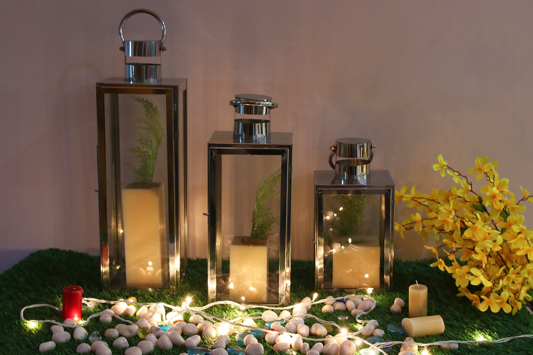 STAINLESS STEEL METAL LANTERN