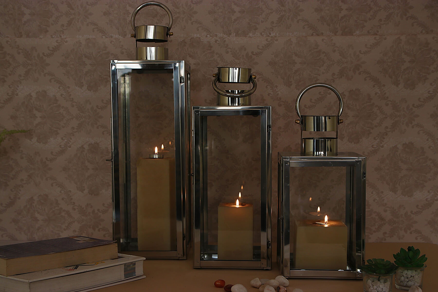 STAINLESS STEEL METAL LANTERN