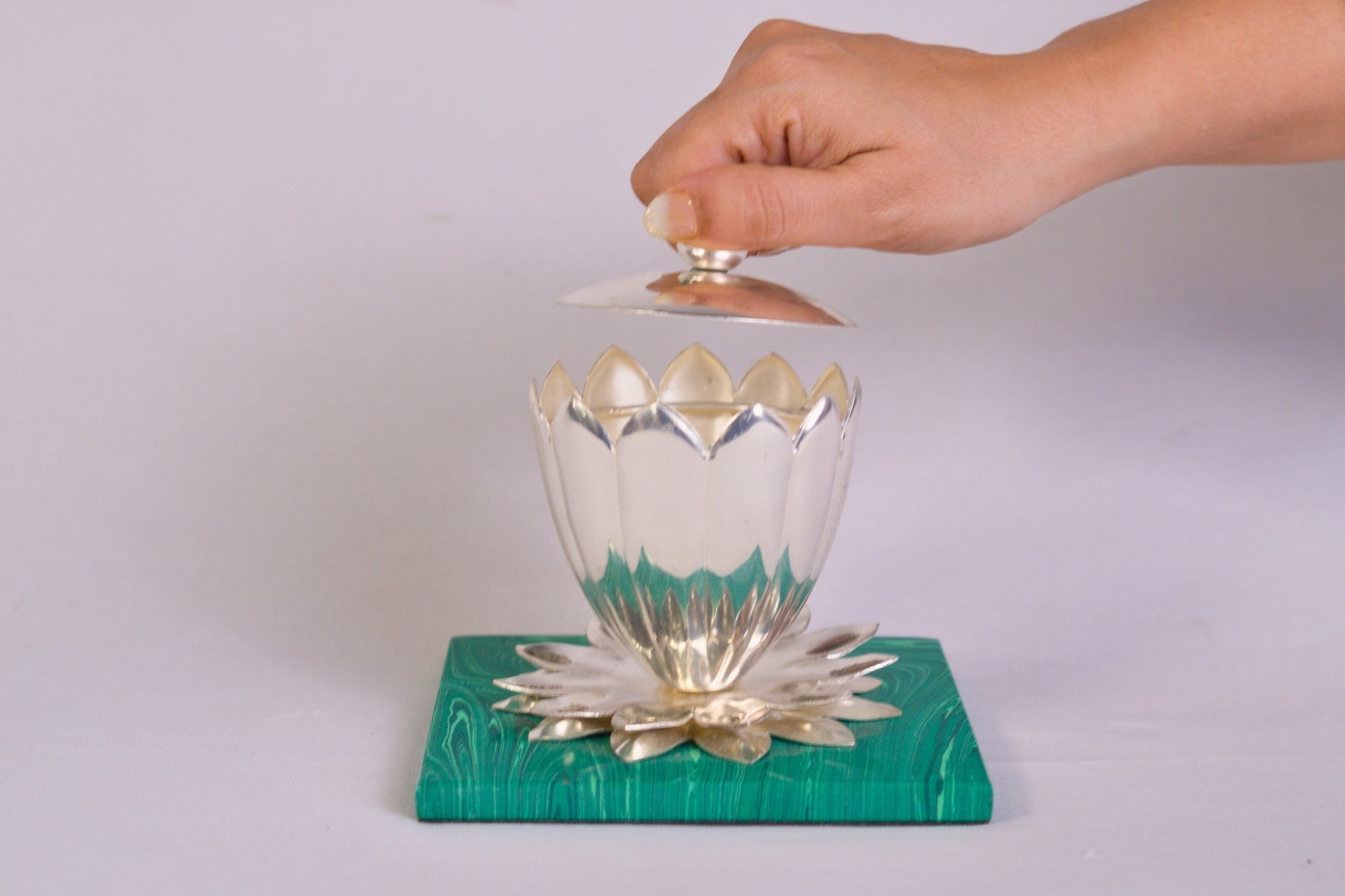 SILVER-PLATED MALACHITE JAR FOR GIFTING & HOME DECOR