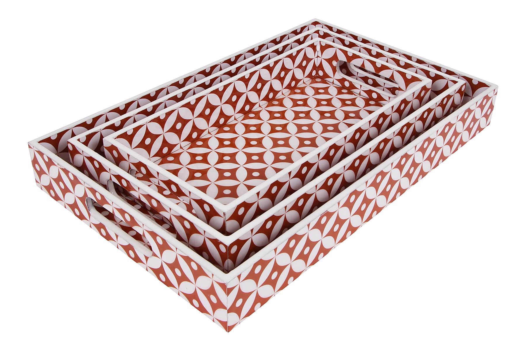 BROWN WOODEN SERVING TRAYS SET OF 3