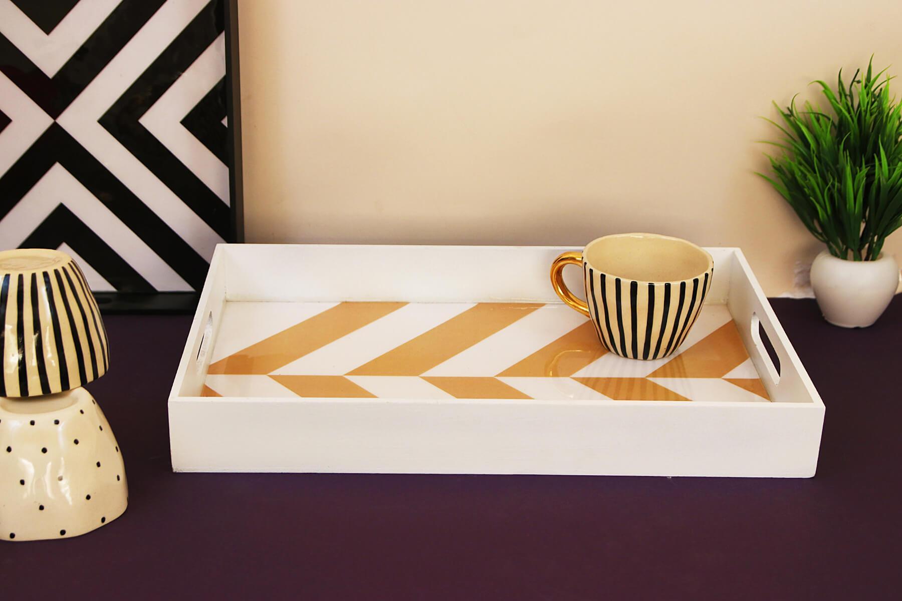 BROWN AND WHITE PRINTED SERVING TRAY