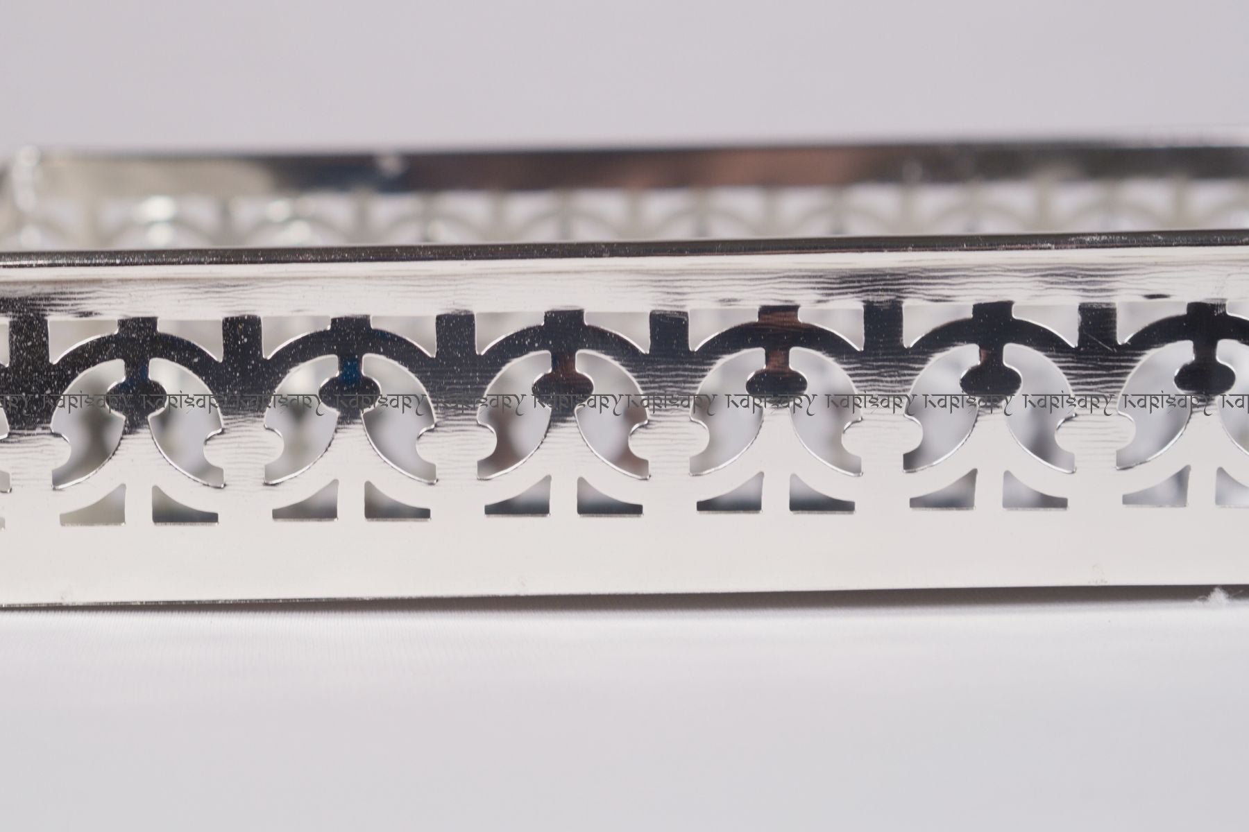 LARGE ACCENT TRAY WITH DESIGNER BORDER FOR DÉCOR, GIFTING, TROUSSEAU And RETURN-FAVOUR PACKING (40cm length)