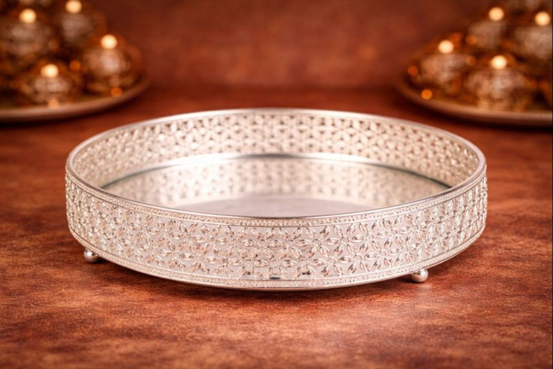 ROUND HAMPER/ACCENT TRAY WITH MIRROR & FLOWER BORDER FOR GIFTING, TROUSSEAU PACKING, DECOR (25cm diameter)