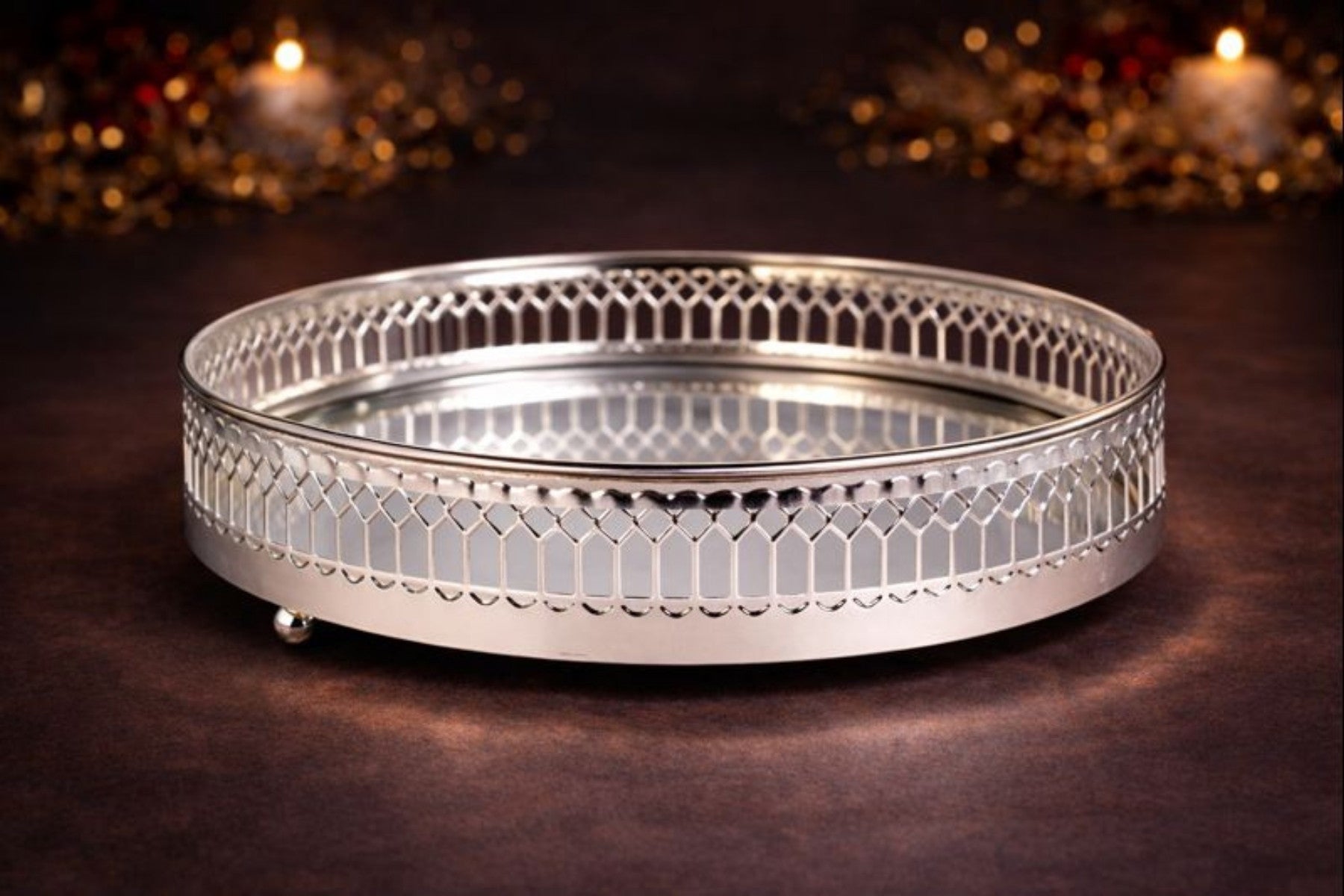 ROUND HAMPER TRAY WITH MIRROR & DESIGNER BORDER FOR GIFTING, TROUSSEAU PACKING, DECOR (30cm diameter)