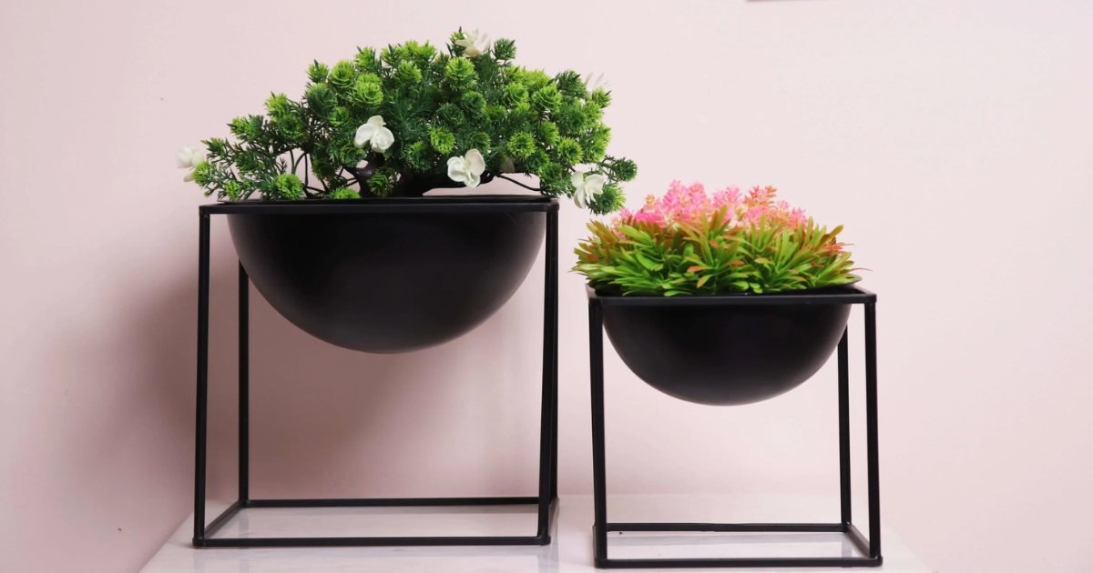 Indian Artisans Karigary - Best Stylish Plant Stands for Luxury Apartments