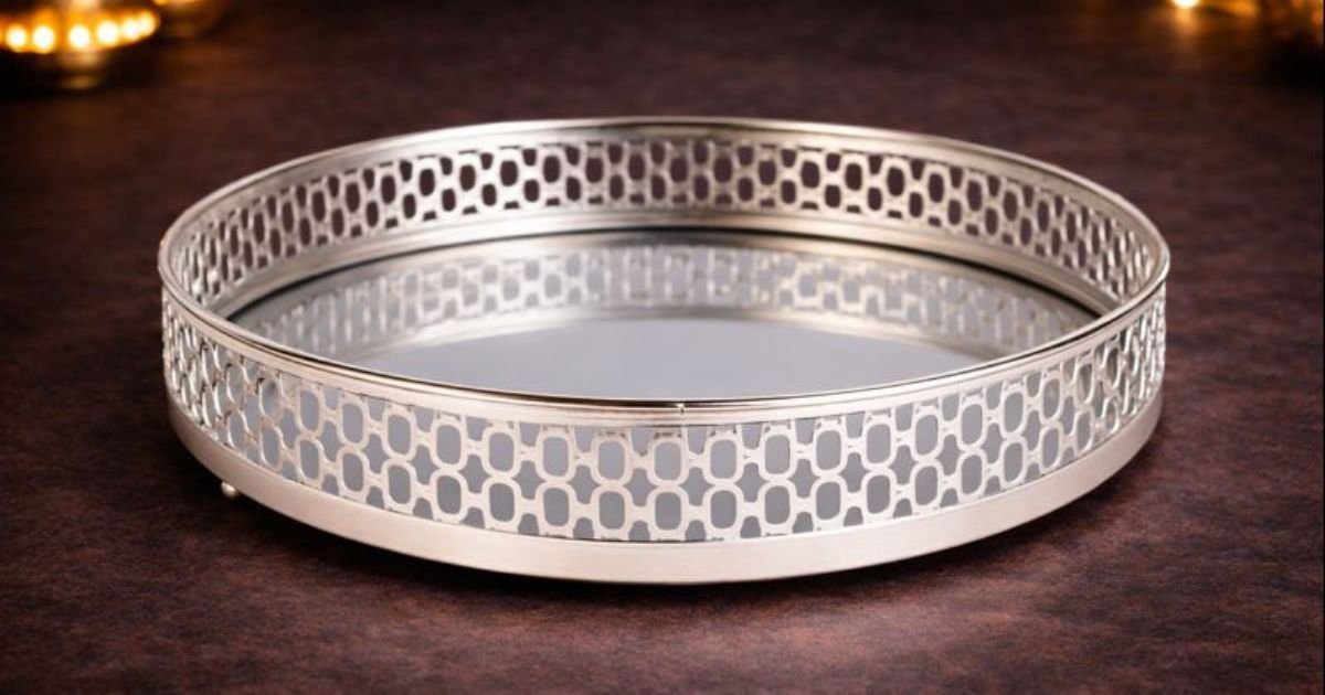 Home decor trays that suit modern and traditional homes