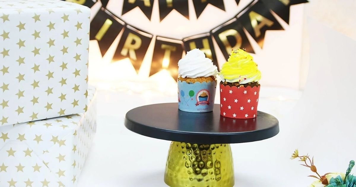 Cake stands online for birthdays, weddings, and celebrations