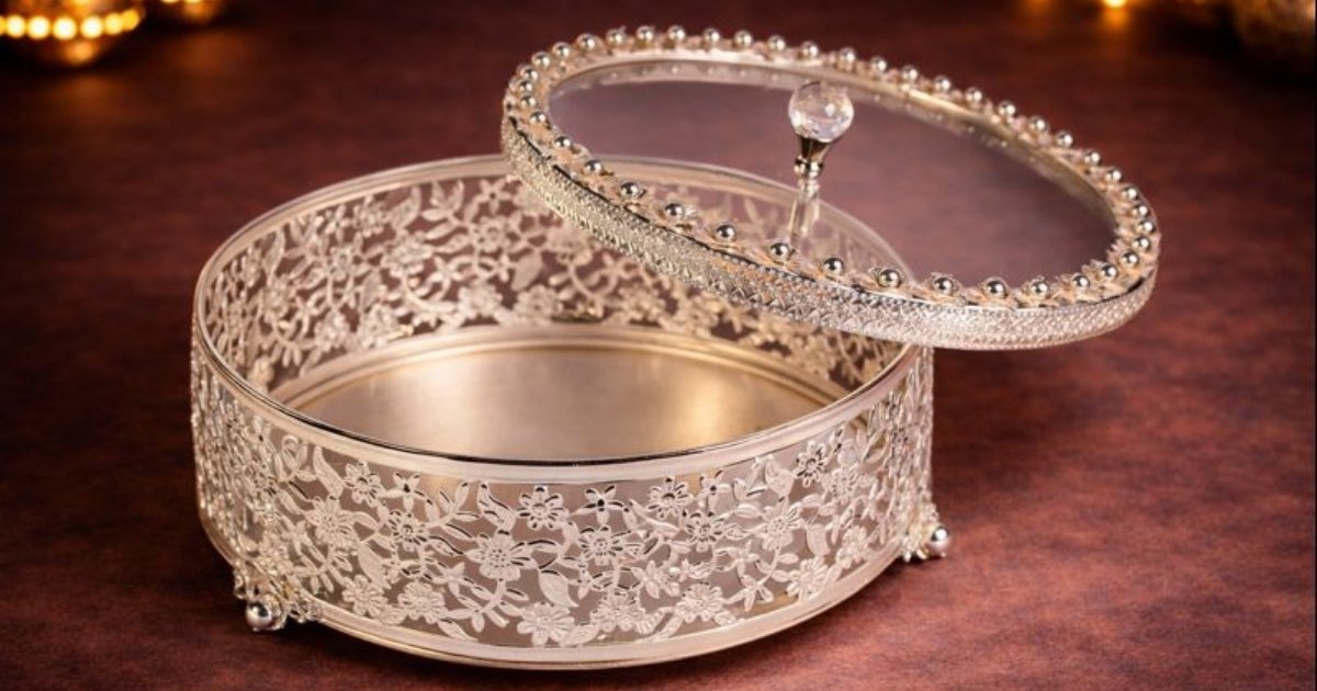 Dry fruit gift box for weddings festivals and family events - indian artisans