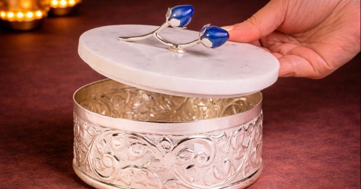 Best Corporate Gifting Solutions for Employee Rewards