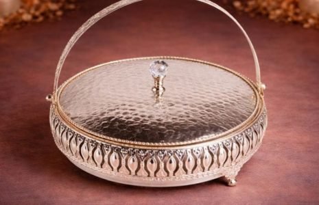Indian Artisans ( Karigary ) - What a Good Dry Fruit Gift Box Says About the Sender